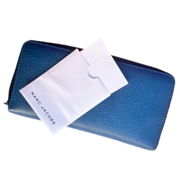 Marc Jacobs Electric Blue Zip Close Continental Leather Wallet w/ Gold Hardware - Picture 5 of 6